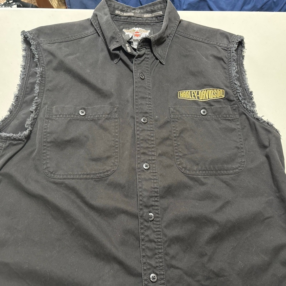 Official VTG Harley Davidson Black and Gold Sleeveless Vest Shirt L Embroidered